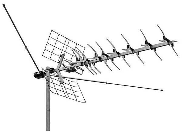Dış mekan antenleri, tekrarlayıcılardan onlarca kilometre uzakta
