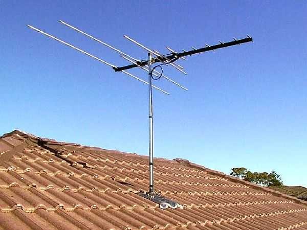 U ljetnim kućicama bolje je staviti neaktivne antene s odvojenim pojačalom