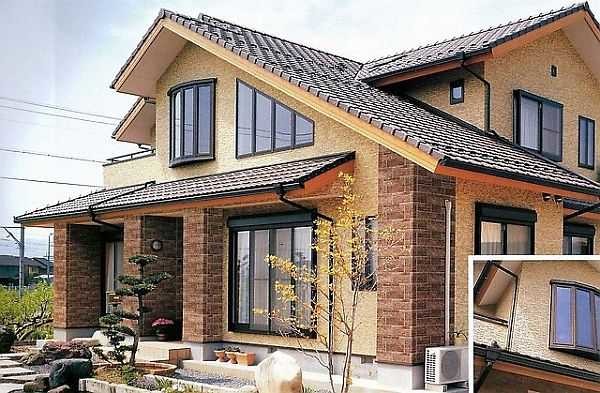 Αυτό το σπίτι είναι επίσης επενδυμένο στο εξωτερικό με πλάκες από τσιμέντο από ίνες.