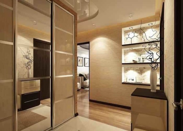 The sliding wardrobe accommodates a lot of things, and due to the reflection it also expands the space