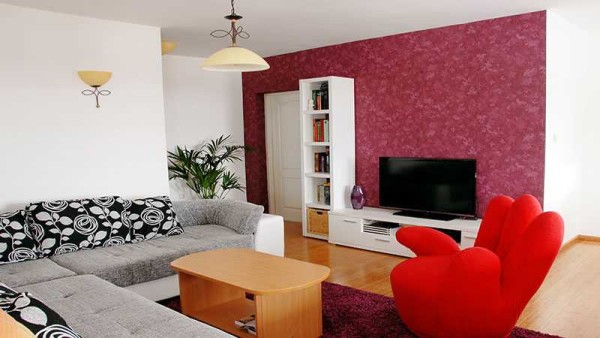 Accent - burgundy wall grabs attention