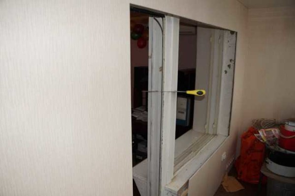 Демонтажа балконских врата