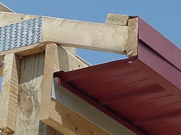כיצד לקפל את גג הגג בעזרת סדין צדודית
