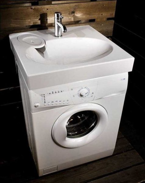 Để đặt máy giặt dưới bồn rửa, bạn cần một bồn rửa đặc biệt