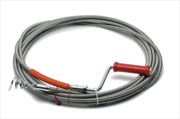 Ето как изглежда водопроводният кабел.У дома той може да бъде заменен с обикновена неотгрята тел (гъвкава)