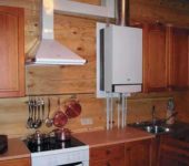 É possível instalar uma caldeira a gás na cozinha apenas se houver ventilação e portas a funcionar