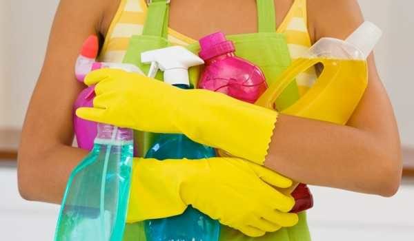 Kako i kako očistiti pločice u kupaonici ovisi o vrsti onečišćenja