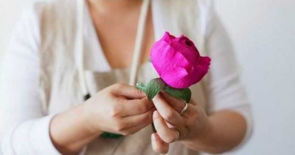 นี่คือดอกไม้กระดาษลูกฟูกที่สวยงามที่คุณจะได้รับ