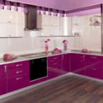 The bright facade of kitchen furniture is a great way to make the kitchen interior lively and warm.