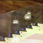 Fixação lateral de grades de vidro - em clipes especiais