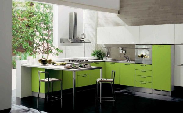 Cozinha em tons de verde: nem tudo deve estar nesta faixa