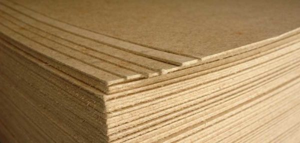 The quality of fiberboard is determined by the absence of extraneous inclusions, delamination