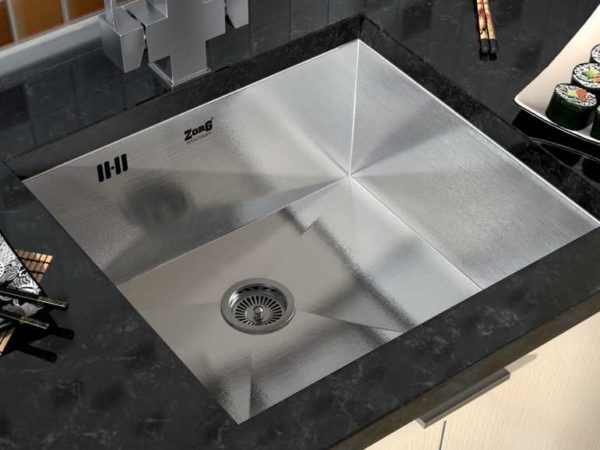 Dette er en glassvask. Faktisk er bare basen laget av glass - en skål i rustfritt stål