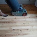 nivelando o piso de madeira